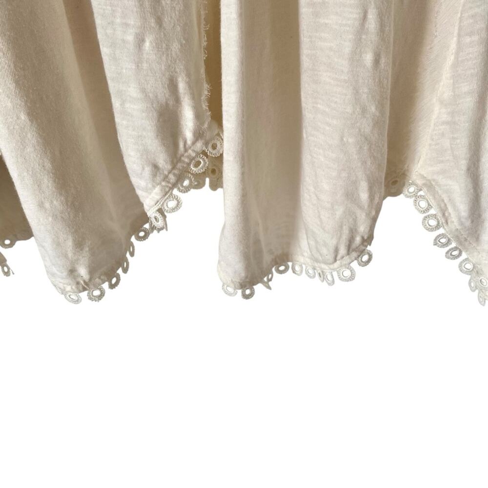 By Anthropologie V-Neck Cream Lace Women's Top size medium - Picture 6 of 10